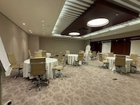 Sunday Business Avenue Formerly Rand Hotel