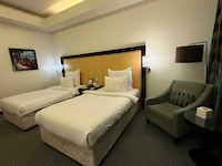 Sunday Business Avenue Formerly Rand Hotel