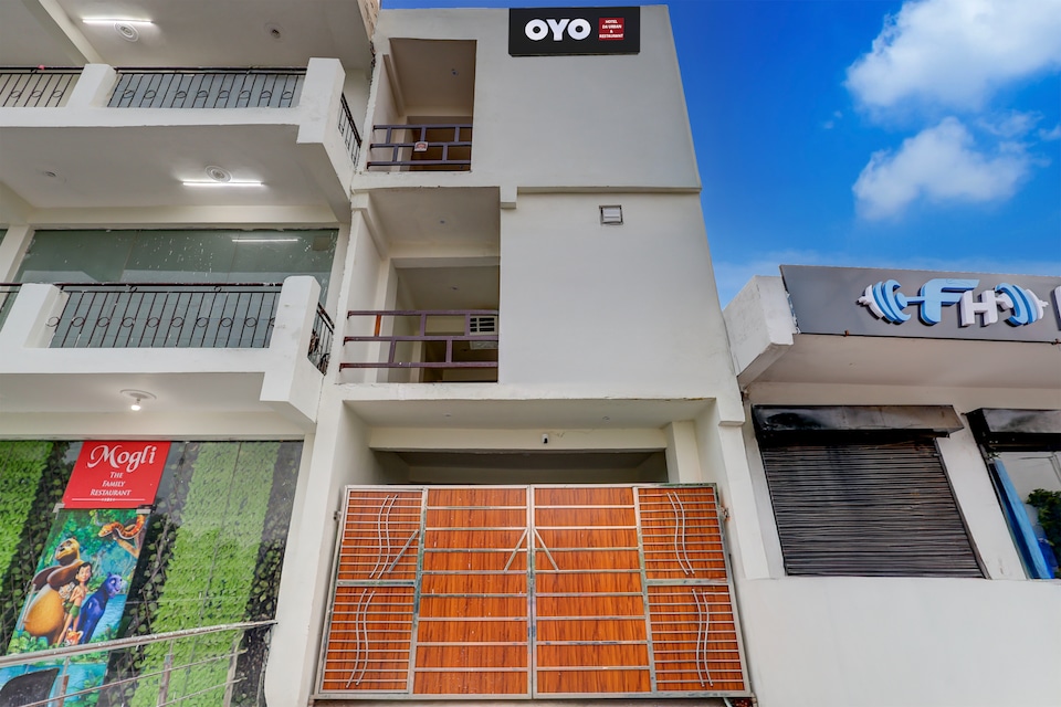 Hotel O The Urban, Greater Noida, Noida