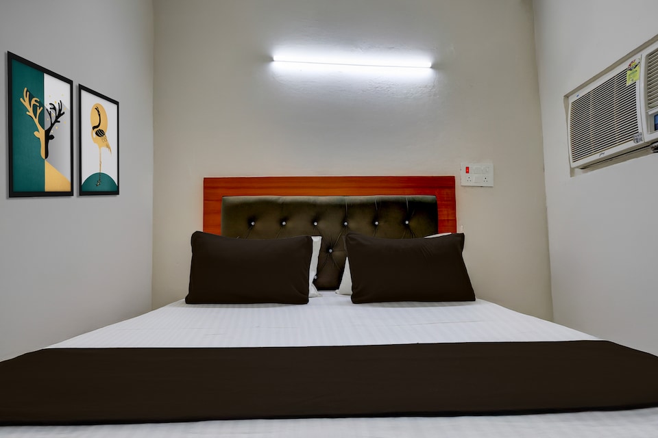 Hotel O The Urban, Greater Noida, Noida