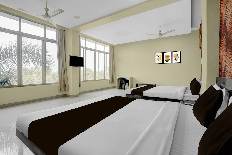 Hotel O Raj Cottage Nature Luxury Resort With Rain Dance, Karjat city, Karjat