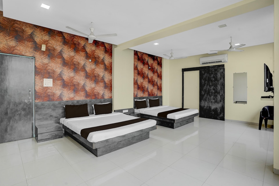 Hotel O Raj Cottage Nature Luxury Resort With Rain Dance, Karjat city, Karjat