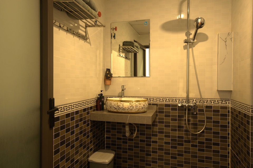 Belvilla Near Quang Trung Exhibition Center District 12 Formerly Southern Star Hotel, District 12, Ho-Chi-Minh