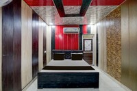 SPOT ON Hotel Shiv Palace