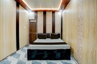 SPOT ON Hotel Shiv Palace