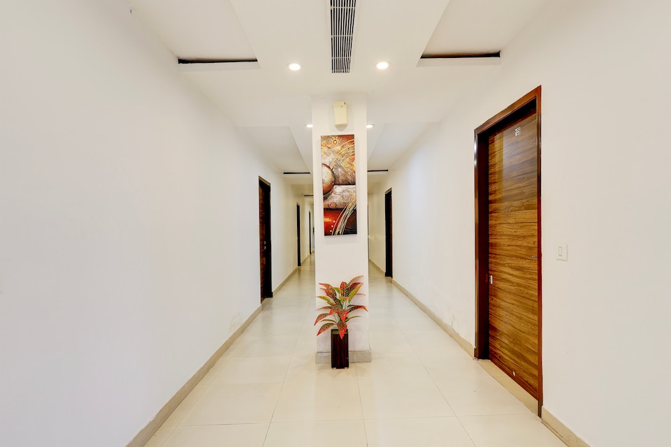 HOTEL O DD SQUARE , Zirakpur, Zirakpur