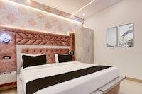 Super Hotel O JC Luxury Hotel