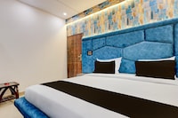 Super Hotel O JC Luxury Hotel