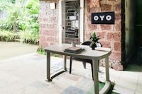 OYO 838989 fenni and ferns stays