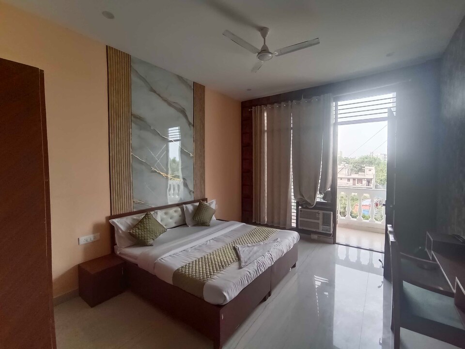 Collection O South City 1 Arcadia, HUDA CENTRE 1, Gurgaon