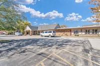 Hotel O Suites & Conference Centre Urbana/Champaign University