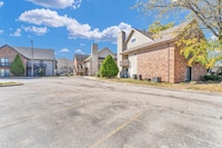 Hotel O Suites & Conference Centre Urbana/Champaign University