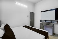 SPOT ON Hotel Stayour Inn 