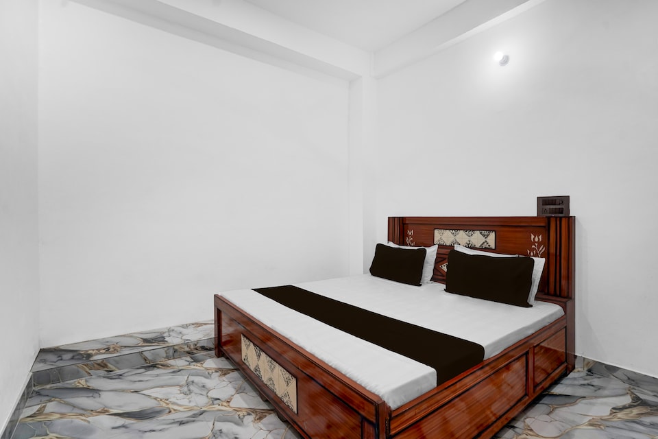 SPOT ON Hotel Golden Tree, Corporate Complex, Agra