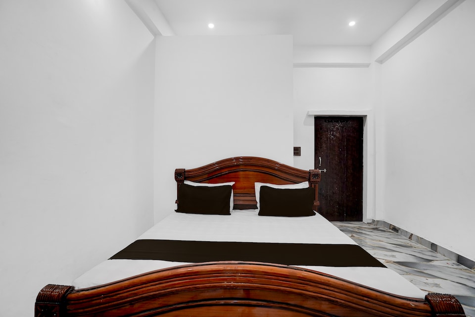 SPOT ON Hotel Golden Tree, Corporate Complex, Agra