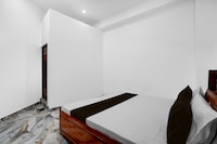 SPOT ON Hotel Golden Tree