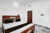 SPOT ON Hotel Golden Tree