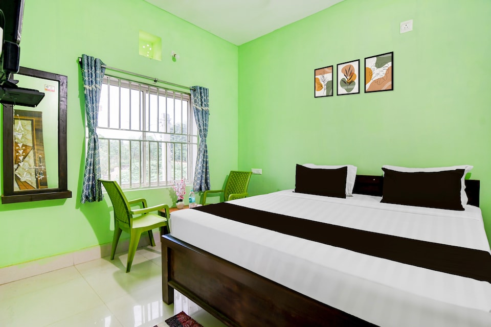 Hotel O SATWIK GUEST HOUSE , Bapuji Nagar, Bhubaneswar