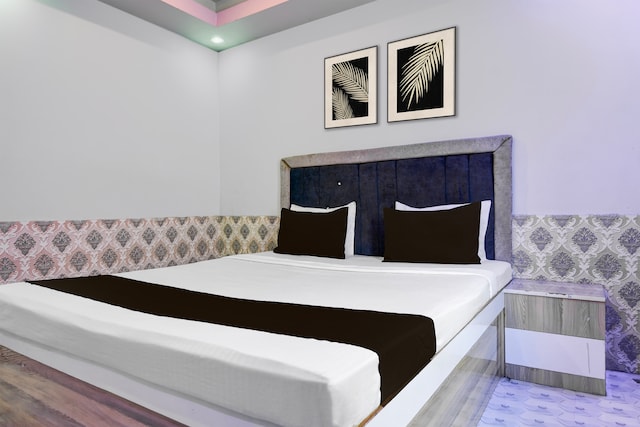 SPOT ON The Green Palace