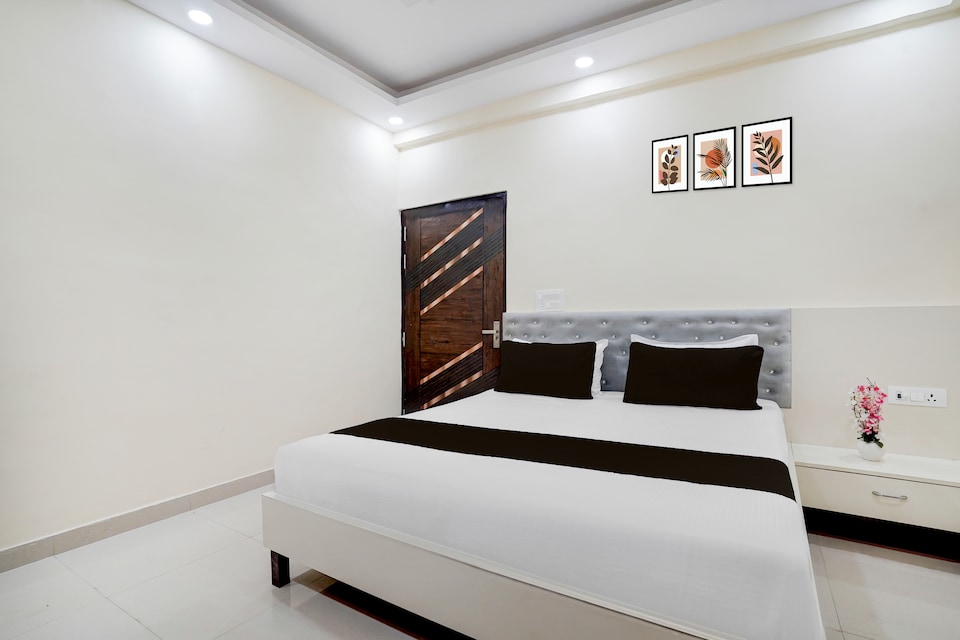 Hotel O Hindon Motel, Noida Industrial Area Mamura, Noida
