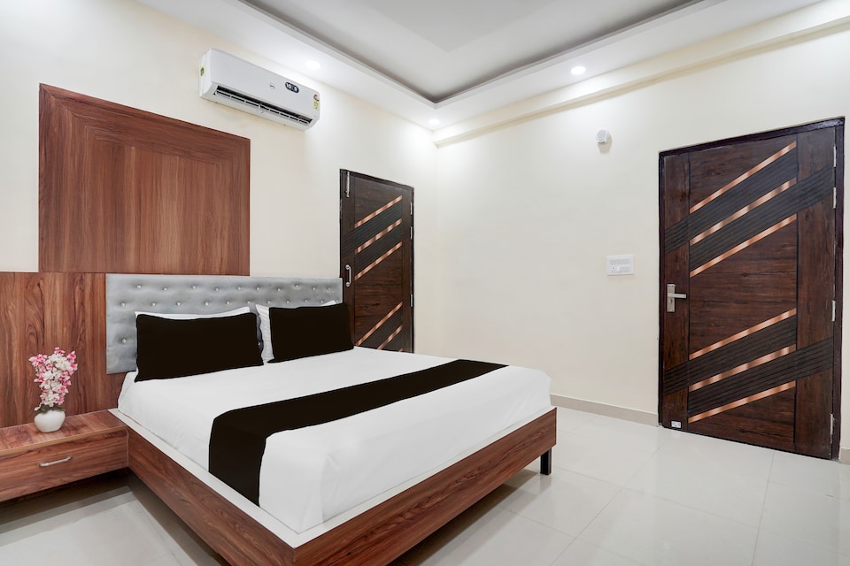 Hotel O Hindon Motel, Noida Industrial Area Mamura, Noida