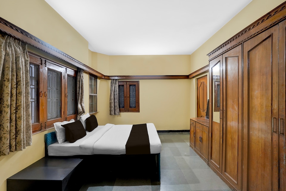Hotel O Lord Krishna Guest House , Vijay Nagar Indore, Indore