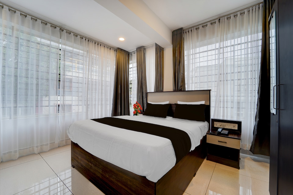 Collection O Thiruvananthapuram Central Railway Station Formerly Varah Residency, Thampanoor Trivandrum, Trivandrum