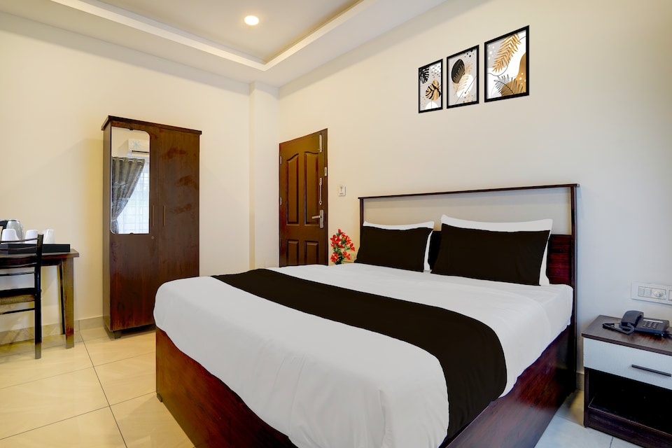 Collection O Thiruvananthapuram Central Railway Station Formerly Varah Residency, Thampanoor Trivandrum, Trivandrum