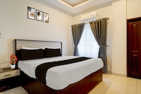 Collection O Thiruvananthapuram Central Railway Station Formerly Varah Residency