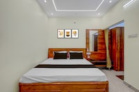 Hotel O Temple View Residency. Thiruvallur 