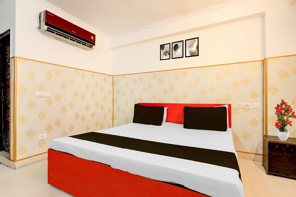 Hotel O Doopar Residency , Noida City, Noida