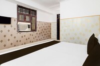 Hotel O Doopar Residency 