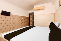 Hotel O Doopar Residency 