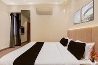 Super Collection O B.R. Ambedkar Park Taramandal Formerly Shree Krishna Inn