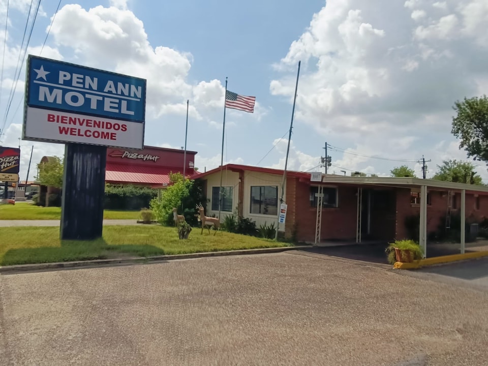 Pen Ann by Capital O Pharr/McAllen TX, Pharr, Pharr