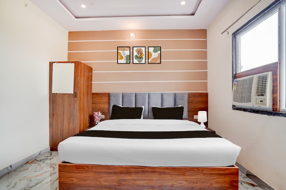 Collection O Radha Krishna Temple Vrindavan Formerly Shri Hari Seva Sadan, Iskcon Vrindavan, Vrindavan