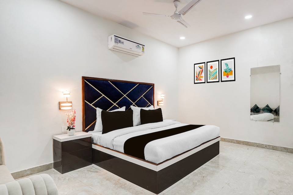 Super Hotel O Tulip Sarovar, Rajouri Garden Delhi, Delhi