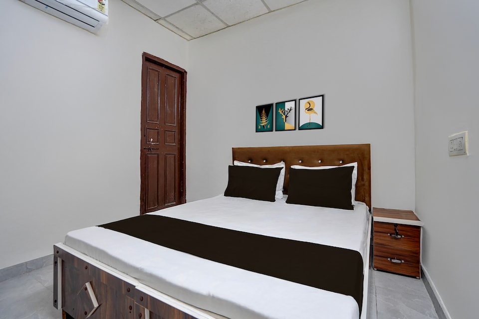 HOTEL O ROYAL INN, Bhawarkua Indore, Indore