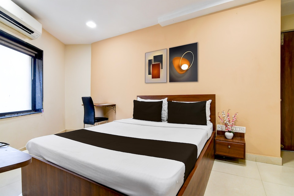 Hotel O Gokul Residency Near Dumdum Airport, VIP Road Kolkata, Kolkata
