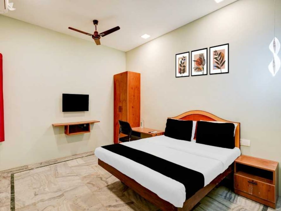 Super  Collection O Thirukadaiyur Bus Terminal Formerly Royal Sri Amirthayoga, Mayiladuthurai City Centre, Mayiladuthurai