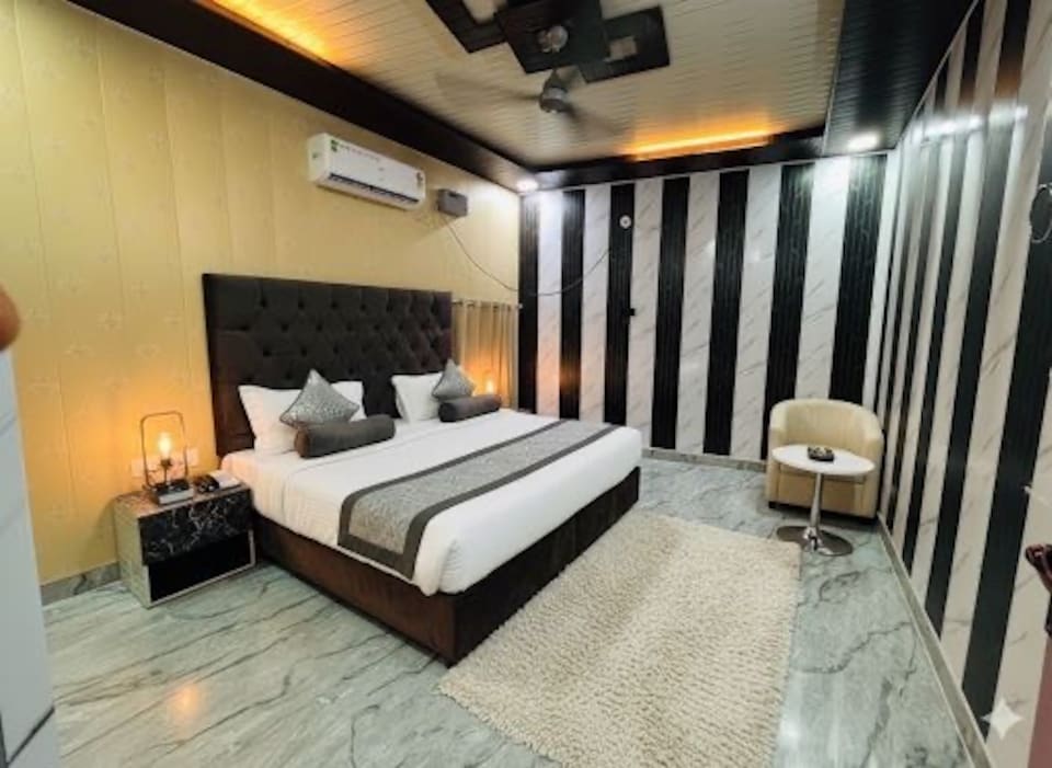 Hotel O The Family Palace , Ayodhya, Ayodhya