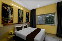 OYO 839140 S S B Grand Hotel