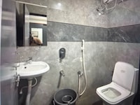 OYO 839140 S S B Grand Hotel