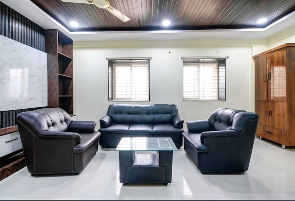 Hotel O COASTAL SUITES, Ramaraopet Kakinada, Kakinada