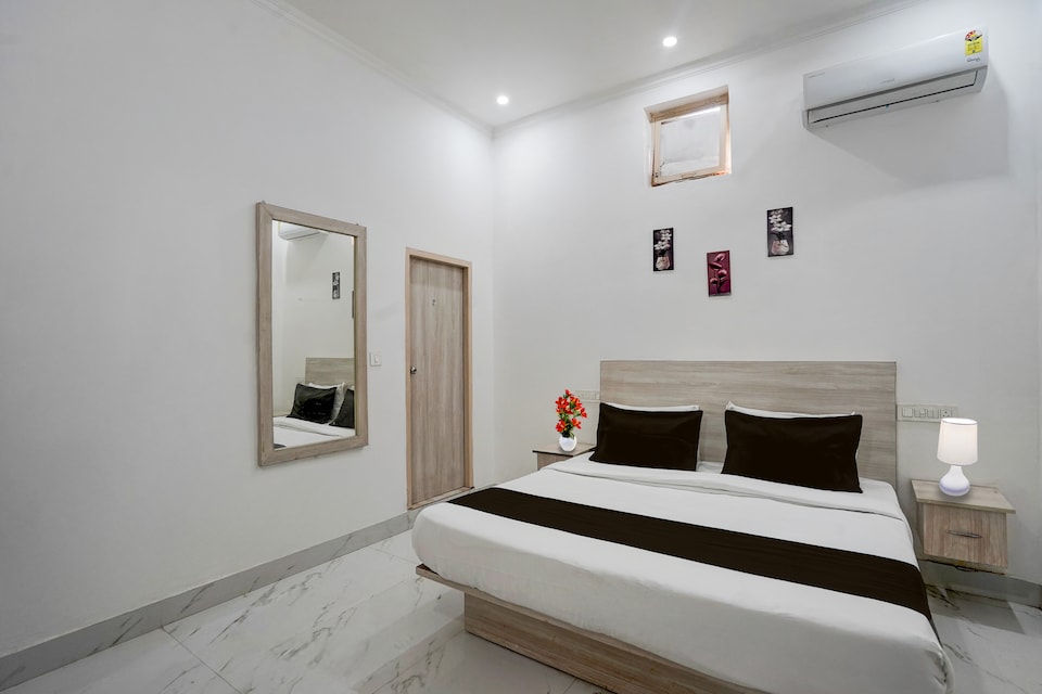 Super Hotel O Dehradun Railway Station Formerly Vista Express Homestay, Dehradun Railway Station, Dehradun