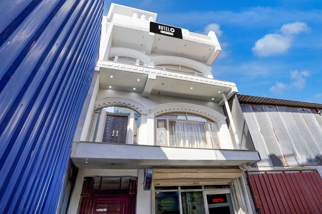 Hotel O Dehradun Railway Station Formerly Vista Express Homestay