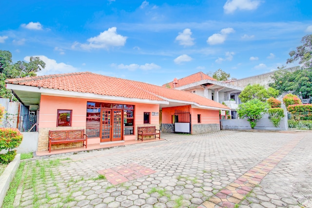 OYO 94761 Hotel Indah