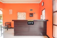 OYO 94761 Hotel Indah
