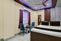 Super Townhouse Madhyamgram Chowmatha Bus Terminal Kolkata Formerly Star Guest House