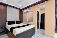 Townhouse Madhyamgram Chowmatha Bus Terminal Kolkata Formerly Star Guest House